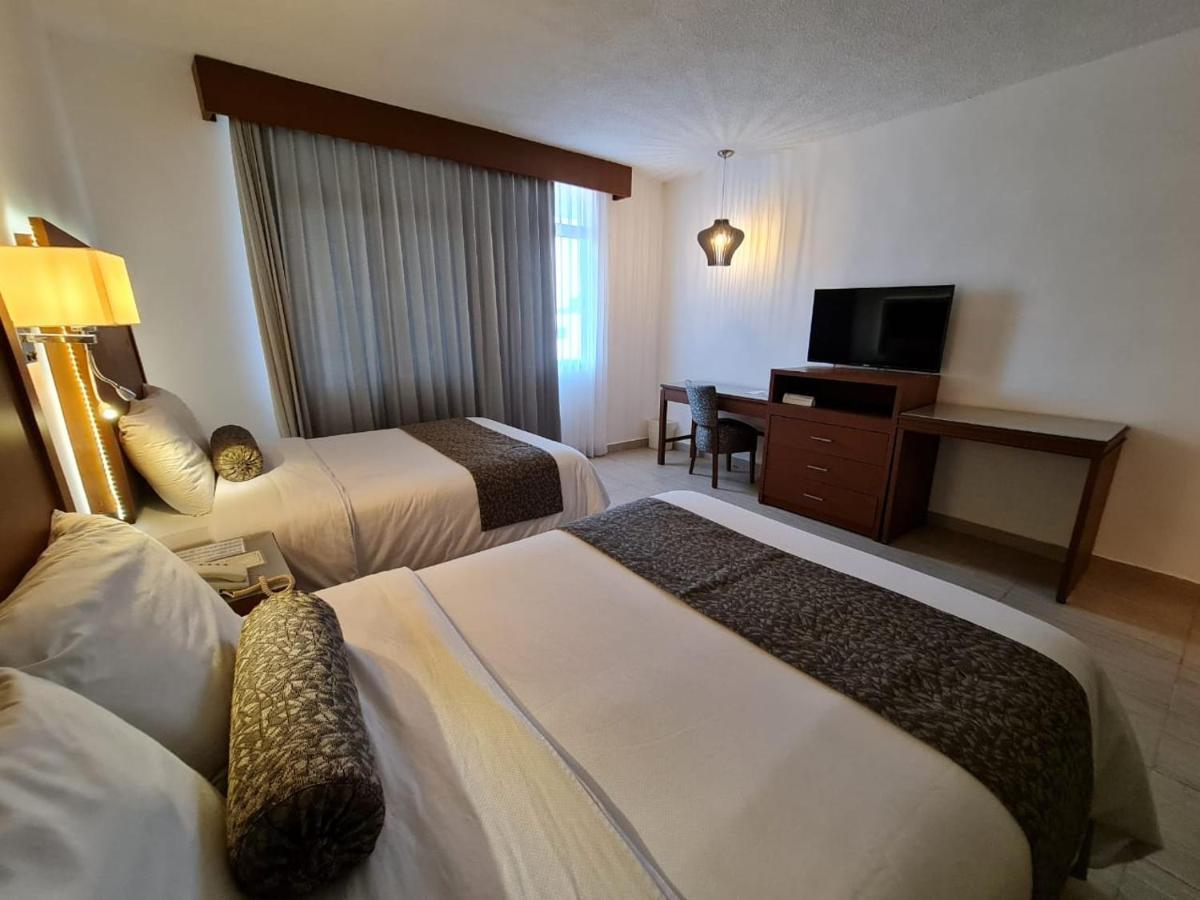 צ'טומאל Hotel Marlon מראה חיצוני תמונה