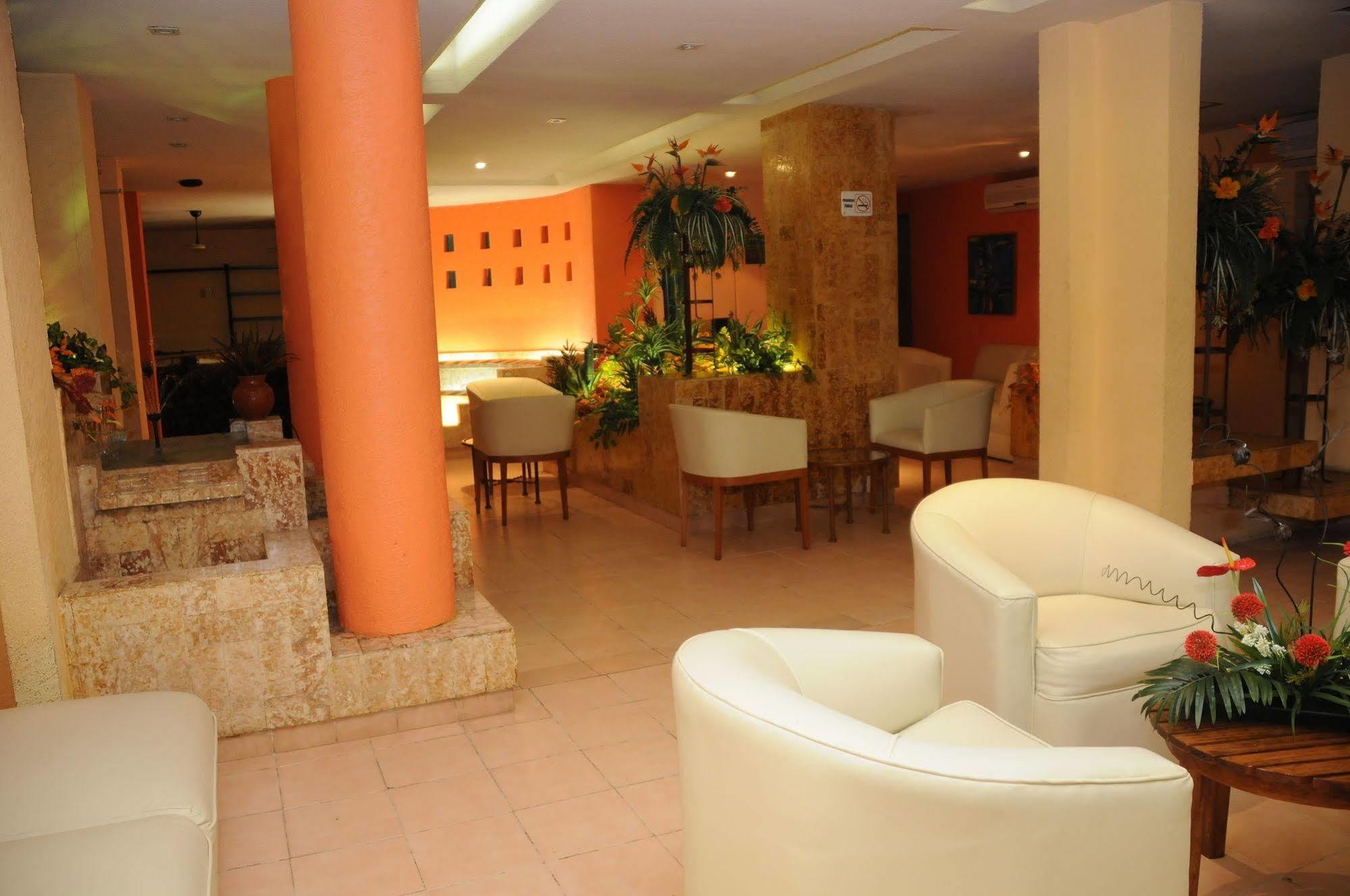 צ'טומאל Hotel Marlon מראה חיצוני תמונה
