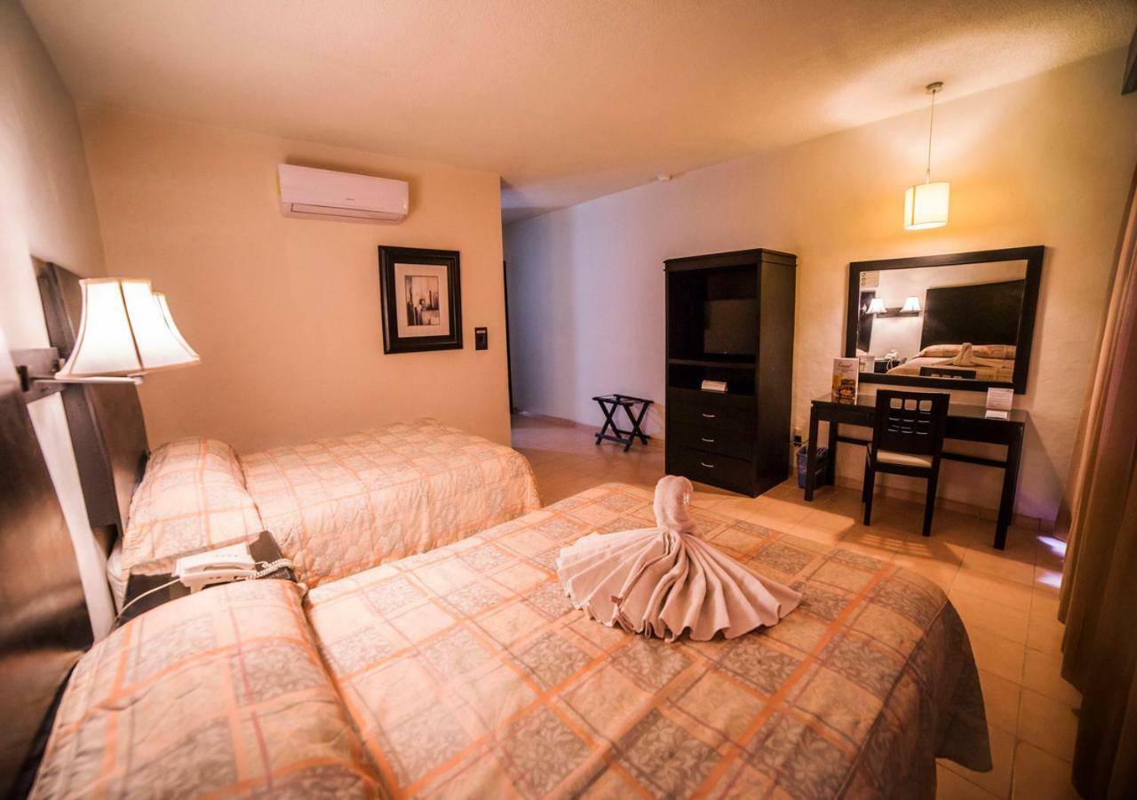 צ'טומאל Hotel Marlon מראה חיצוני תמונה